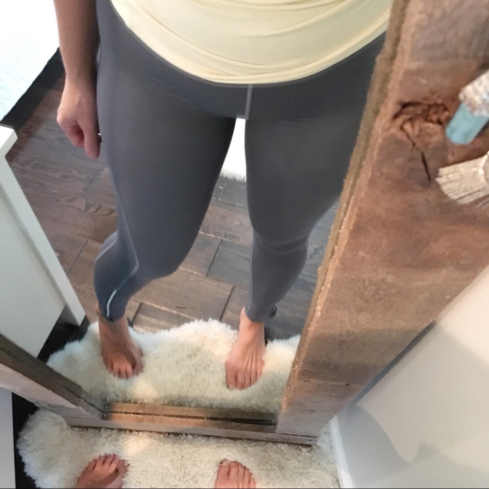 Victoria Sport small zippered yoga/gym leggings - Picture 1 of 4